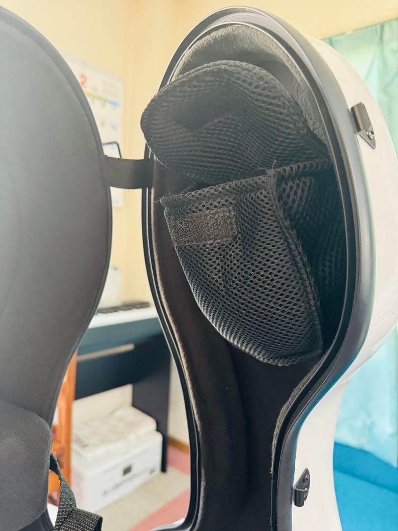 チェロのハードケース 1/4～1/2サイズ調整可能 超軽い 希少な自家用