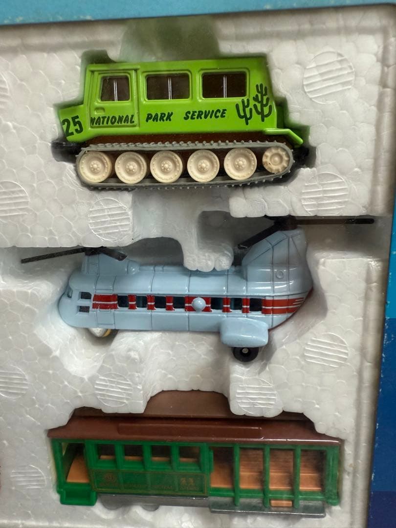 い*ご様 希少　トミカ陸海空のりものセット（一台欠品）