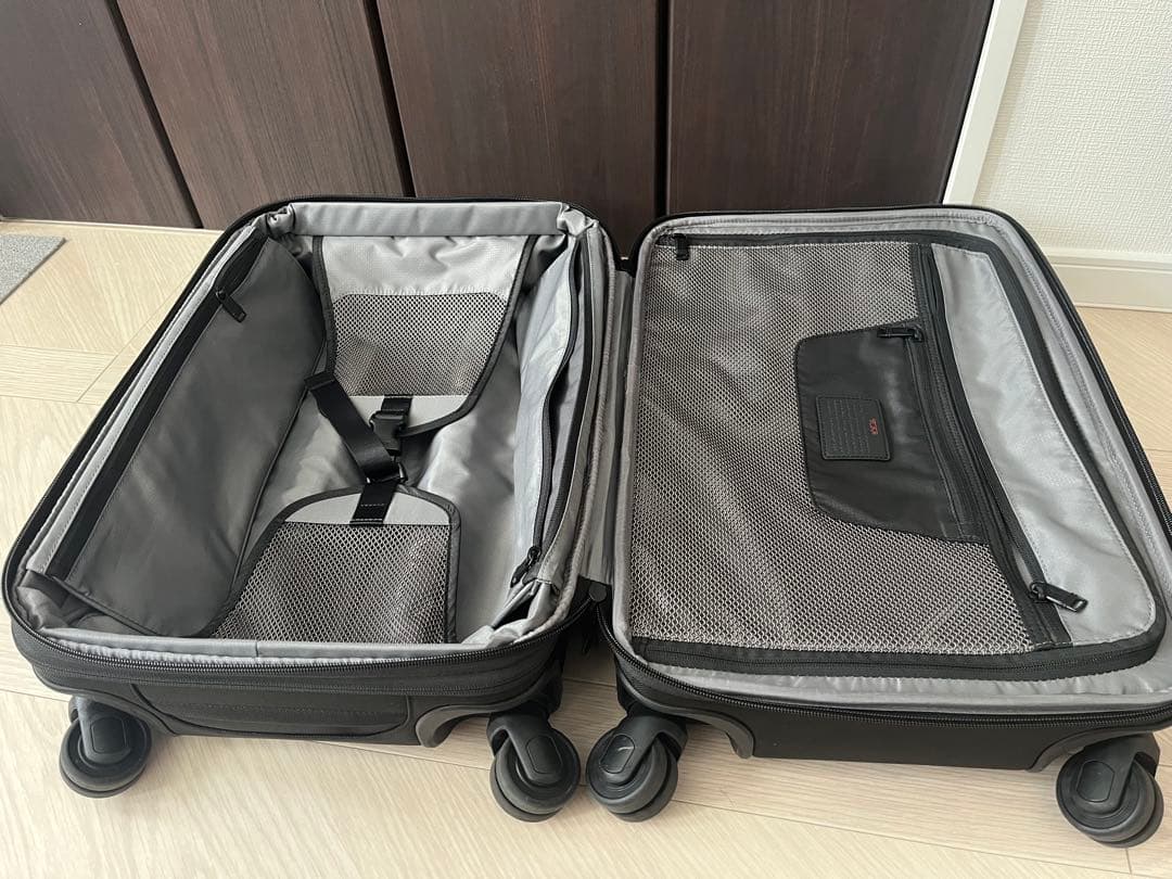 た*ろ様 インターナショナル・デュアル・アクセス・4ウィール・キャリーオン