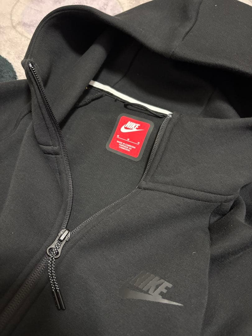 NIKEテックフリース ブラック Mサイズ