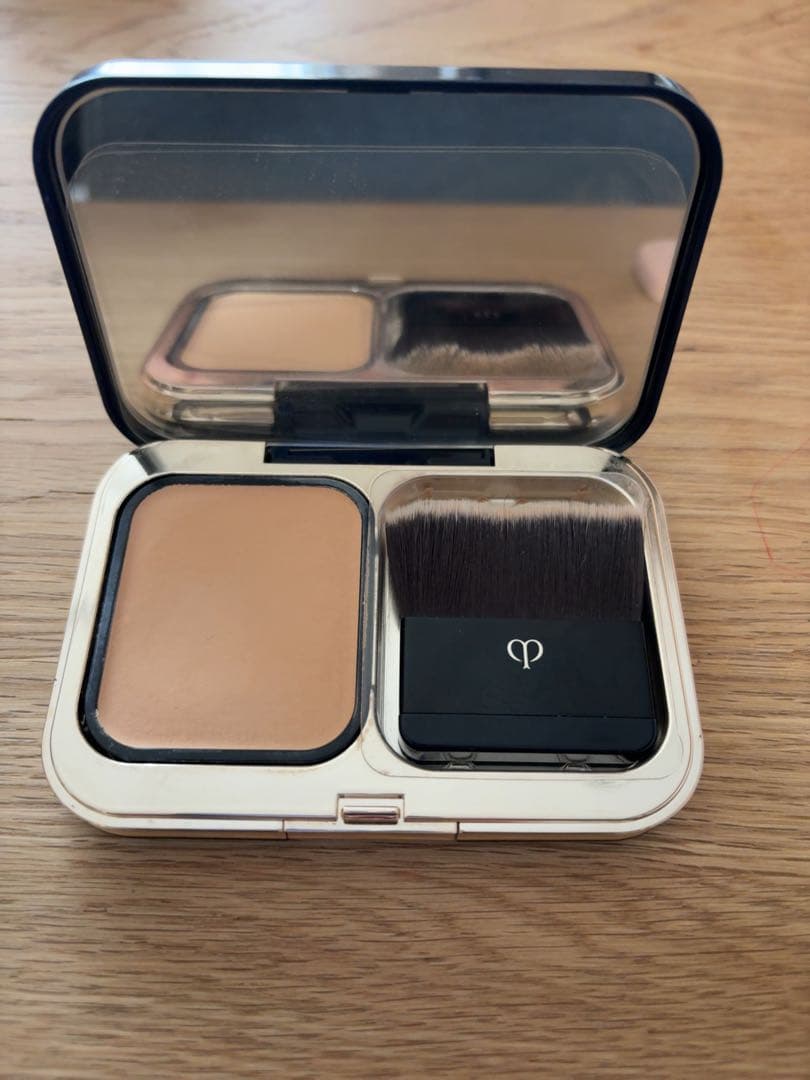 クレドポーボーテ タンプードルエクラⅡ オークル00