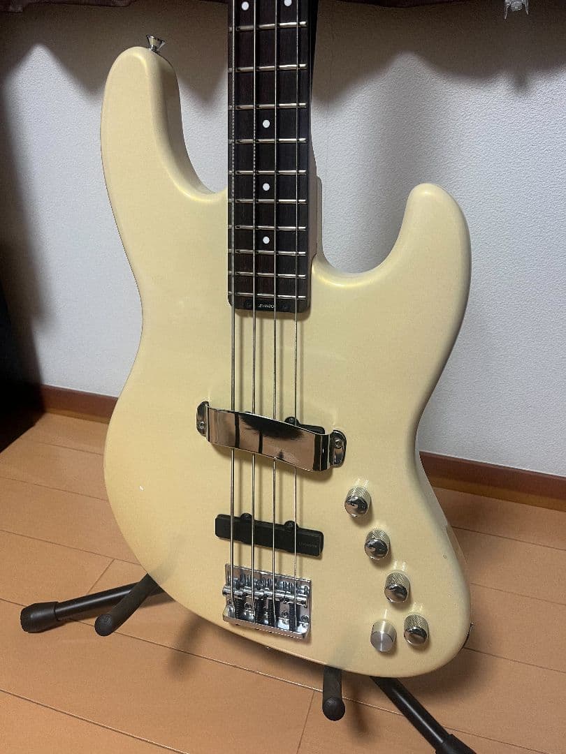 Blade Levinson ベース