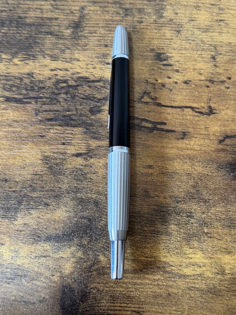 新品未使用　1971年製　白蝕刻　キャップレス　ストライプ　14金　万年筆　細字