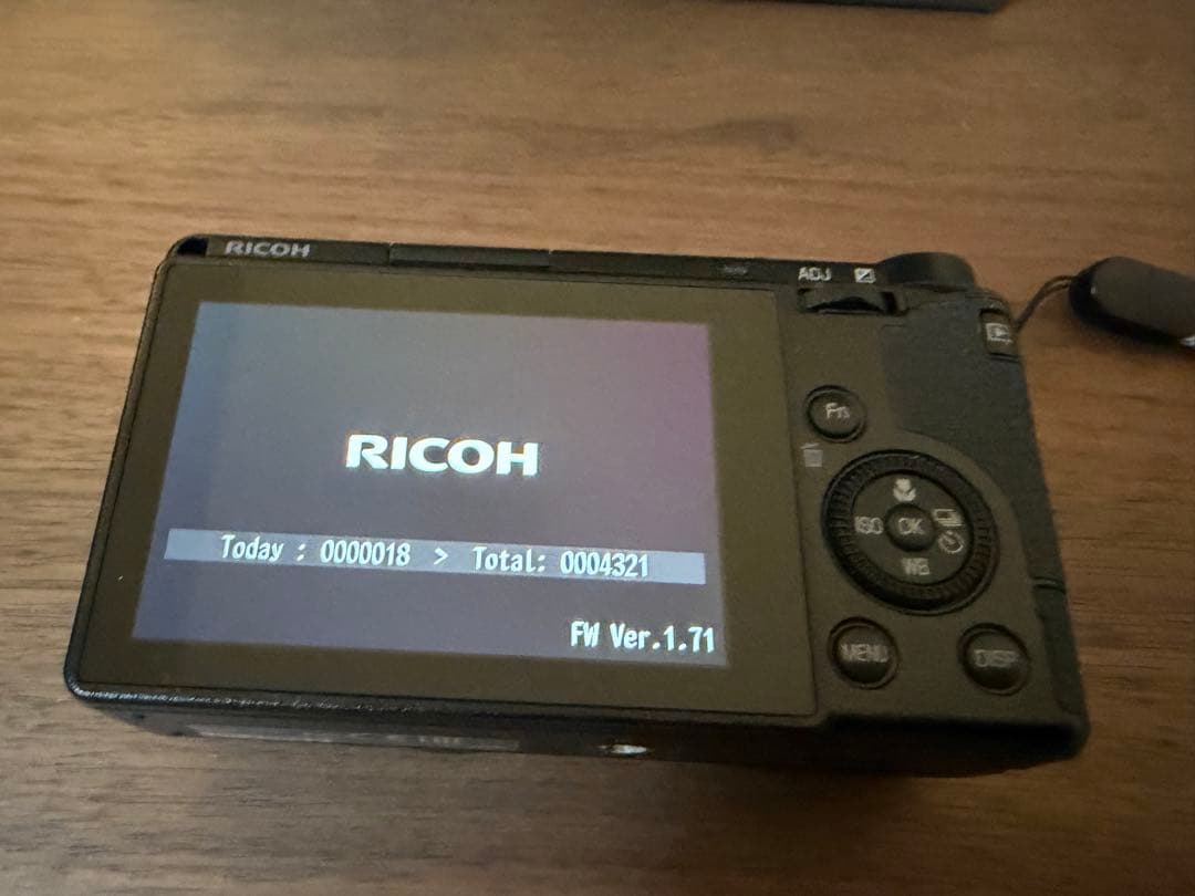 RICOH GR III 本体 バッテリー2個付き + gc-10 ソフトケース