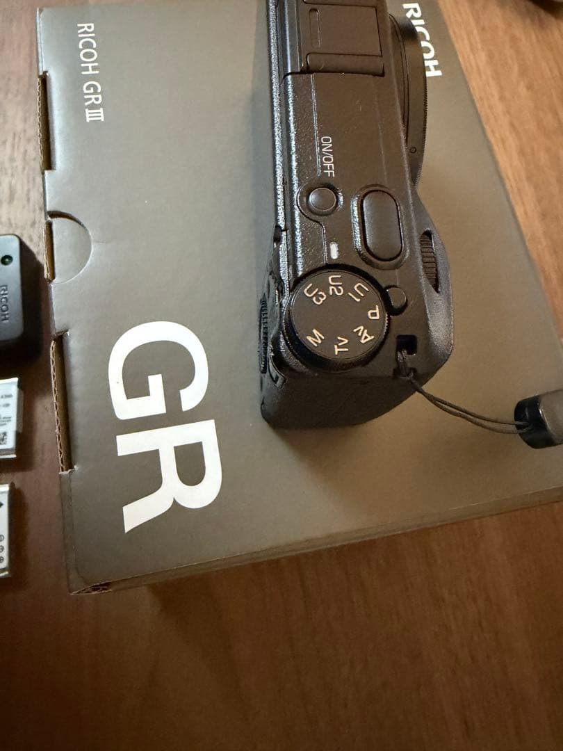 RICOH GR III 本体 バッテリー2個付き + gc-10 ソフトケース