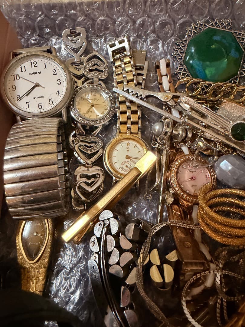 ミ*ん様 遺品整理 アクセサリーまとめ