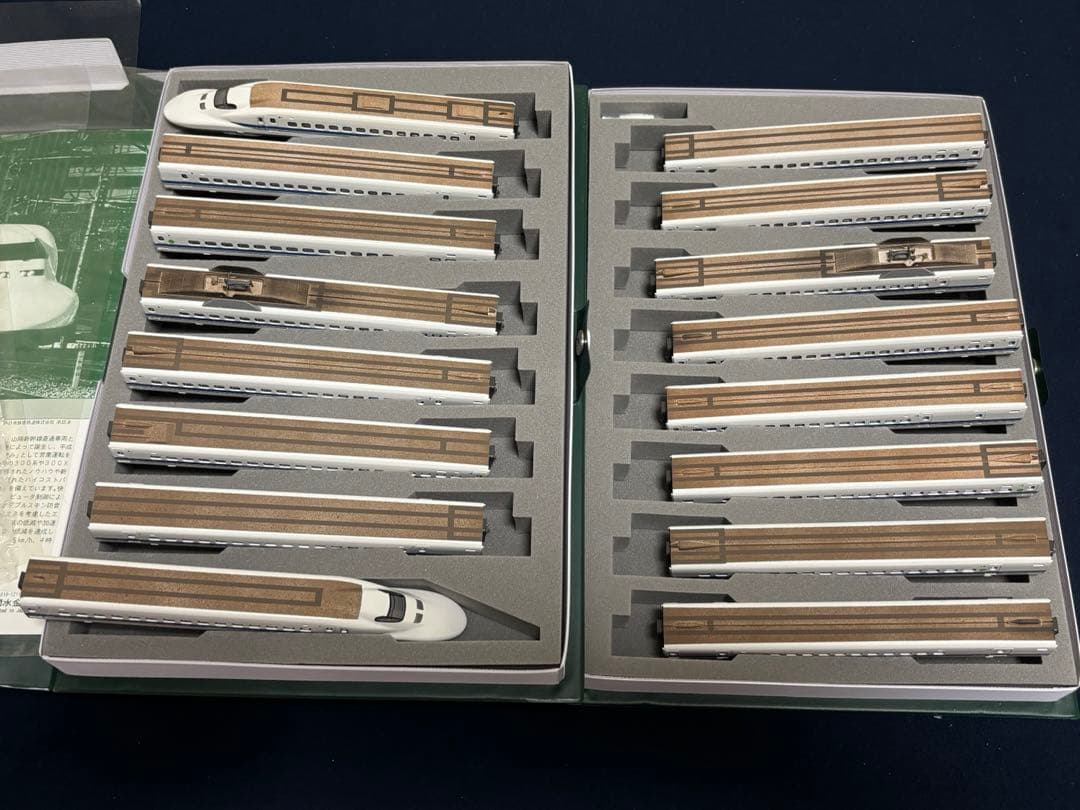 KATO 10-398/10-399 700系新幹線 基本＋増結 16両