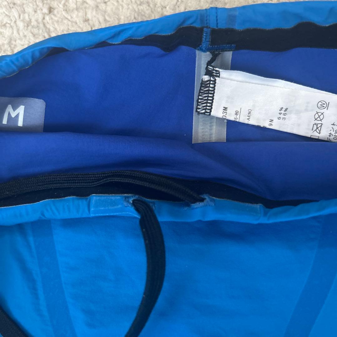 美品　アリーナ競泳水着　M