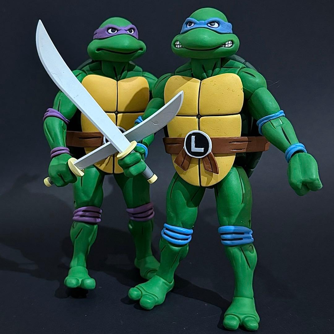NECA ティーンエイジミュータントニンジャタートルズ レオナルド＆ドナテロ