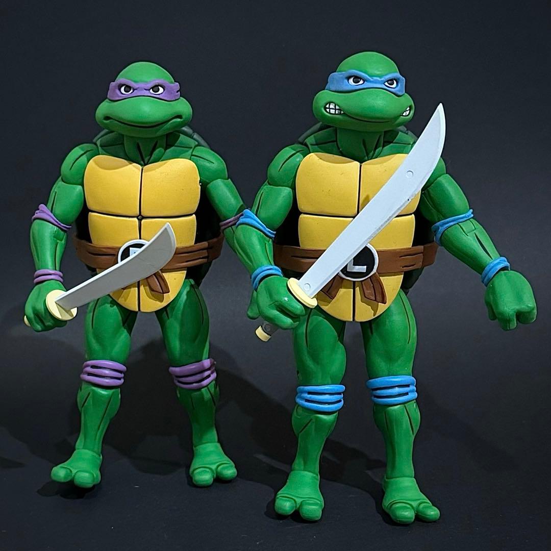 NECA ティーンエイジミュータントニンジャタートルズ レオナルド＆ドナテロ