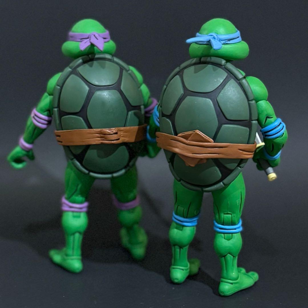 NECA ティーンエイジミュータントニンジャタートルズ レオナルド＆ドナテロ