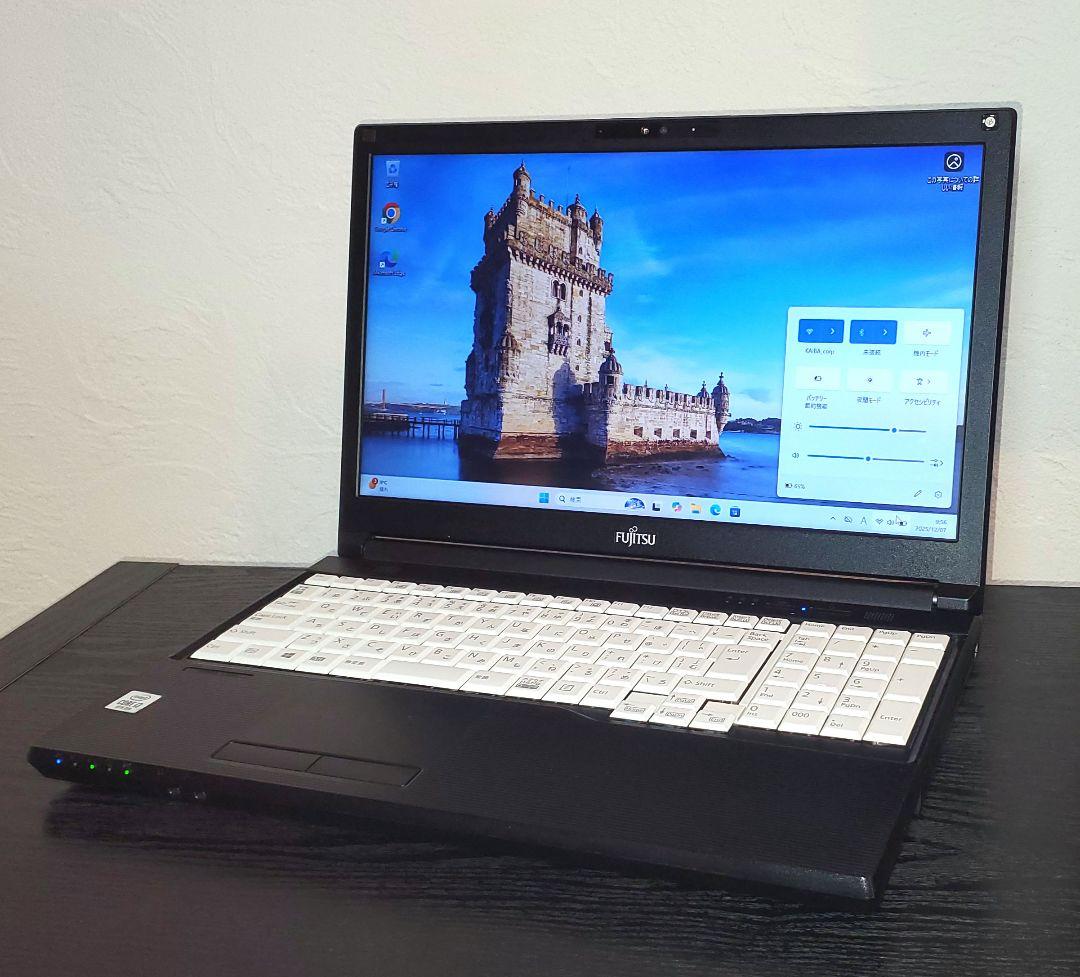 Fujitsu LIFEBOOK i3 10世代 ノート