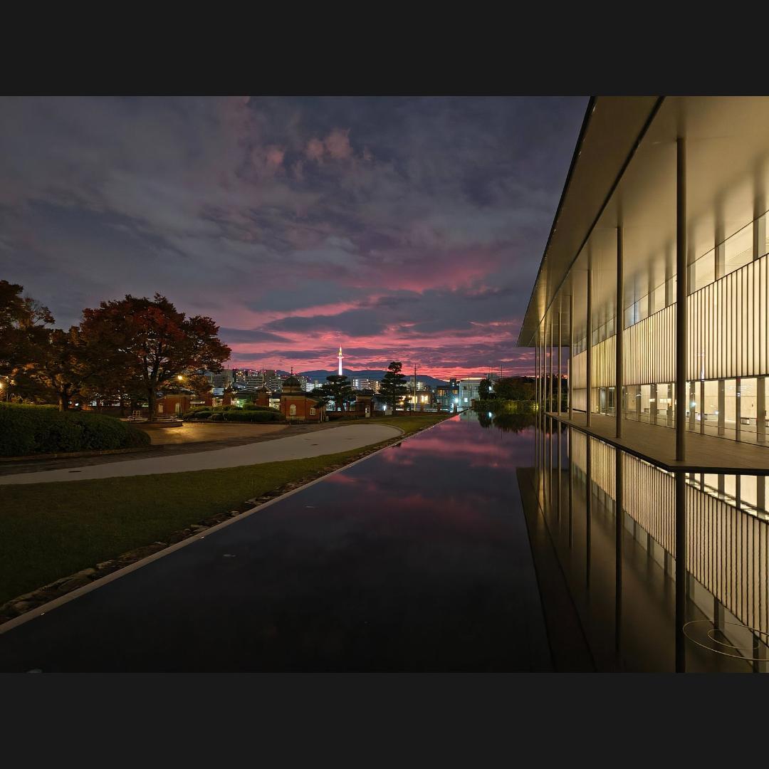 らま Motorola S50 12+256 軽量コンパクト 4眼カメラ