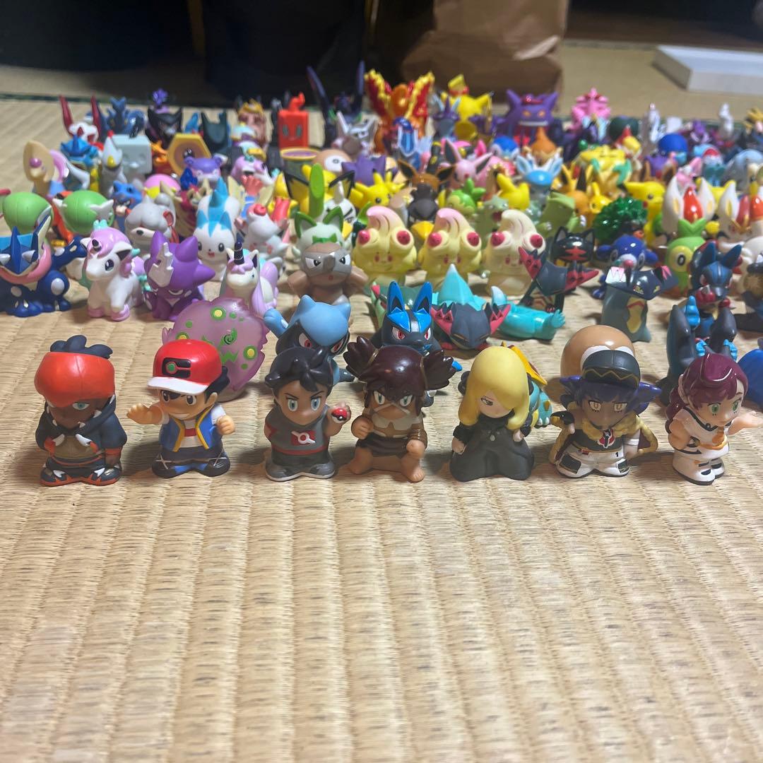 ポケモンフィギュア指人形