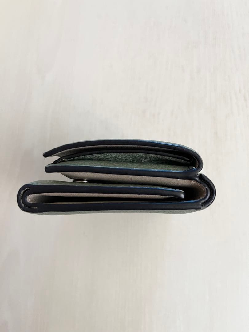 LOEWE(ロエベ) グリーン　三つ折り財布