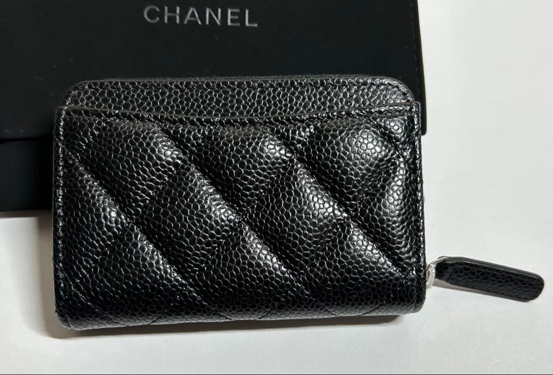 あちち CHANEL ブラック レザー ケース