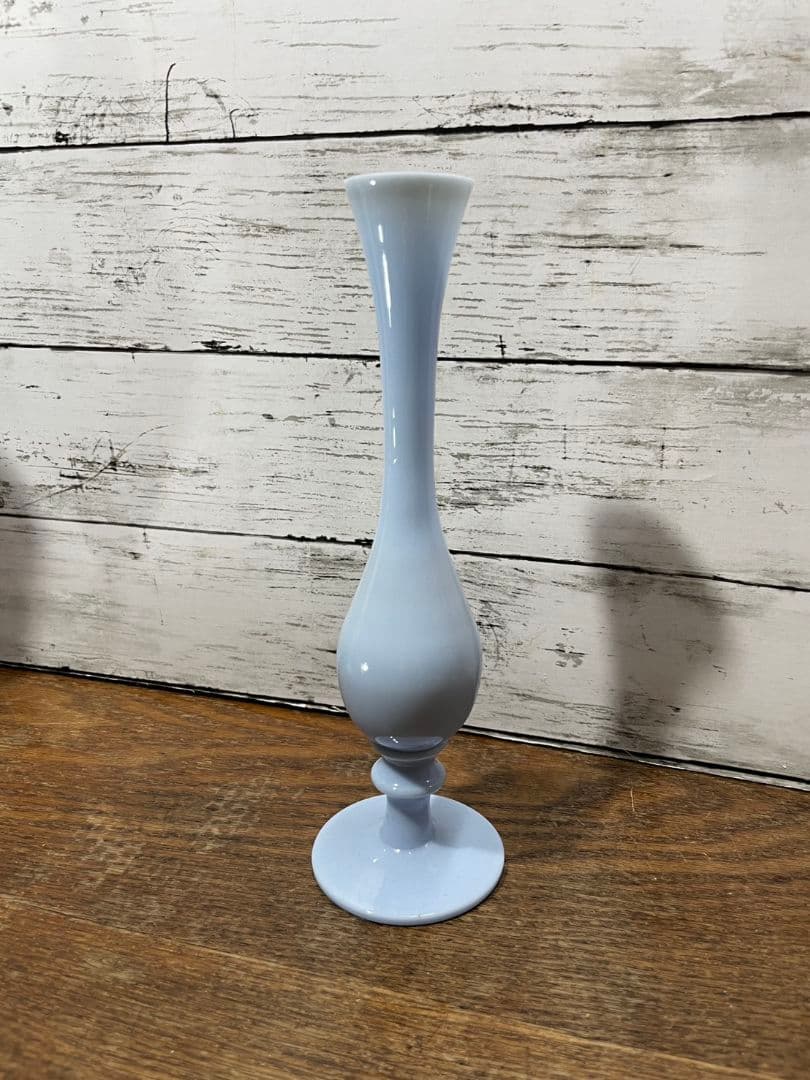 フランスアンティーク オパリンガラスの一輪挿し 花瓶 グラス 花器 花入れ