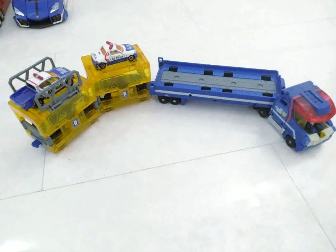 ☆★ハイパーレスキュー・ハイパーブルーポリス・トミカ・隊員・犬★☆ 価格交渉可