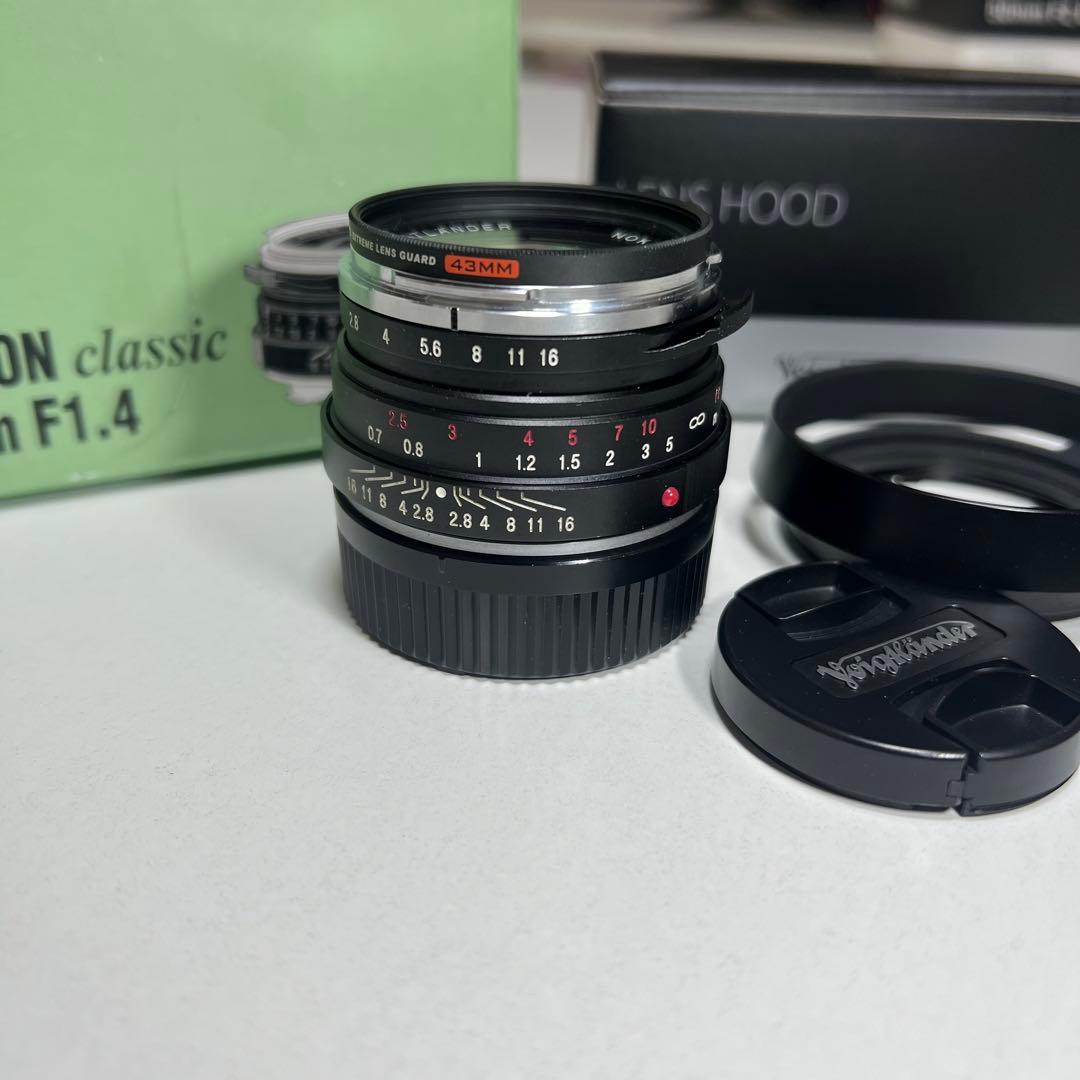 NOKTON classic 40mm F1.4 SC VM フード付