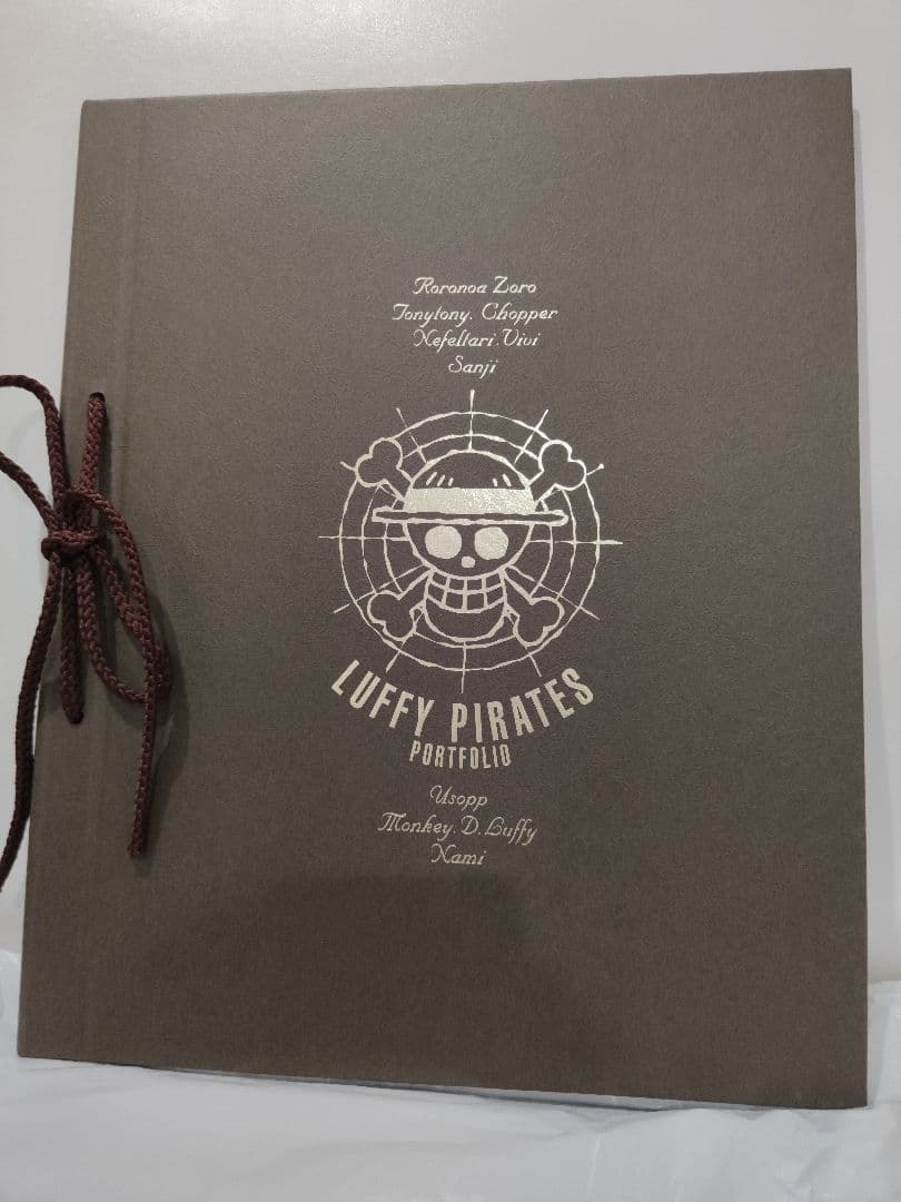 ONE PIECE ポートフォリオ　ルフィ　ゾロ　ナミ　サンジ　ポートレート付き