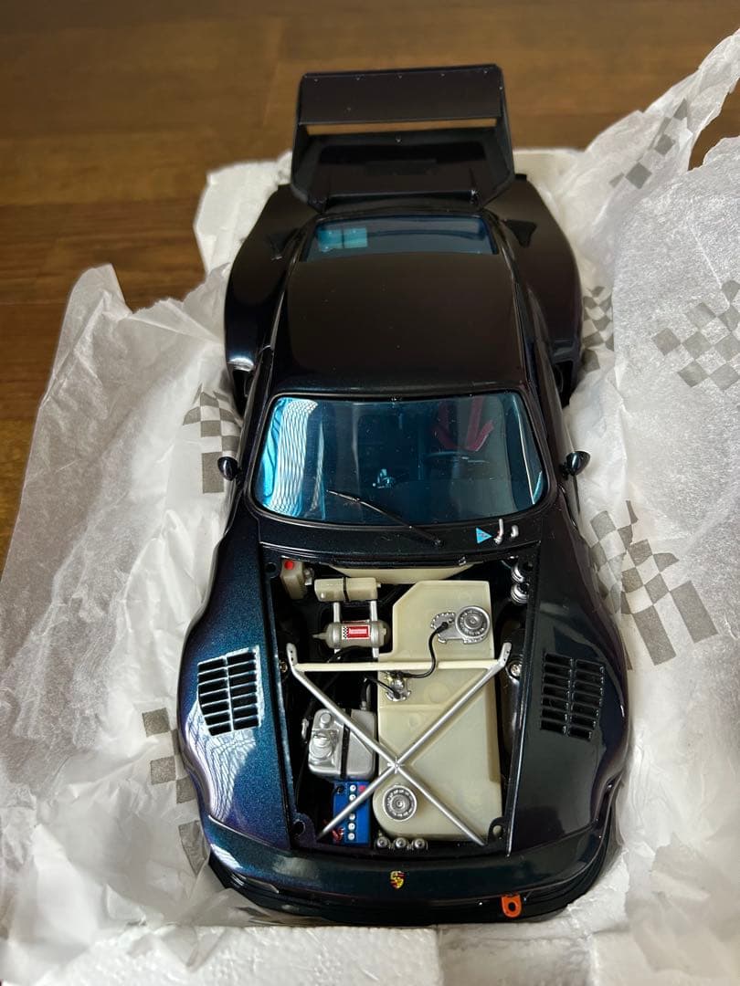 EXOTO 1/18 ポルシェ935ターボ In Standox 未使用品