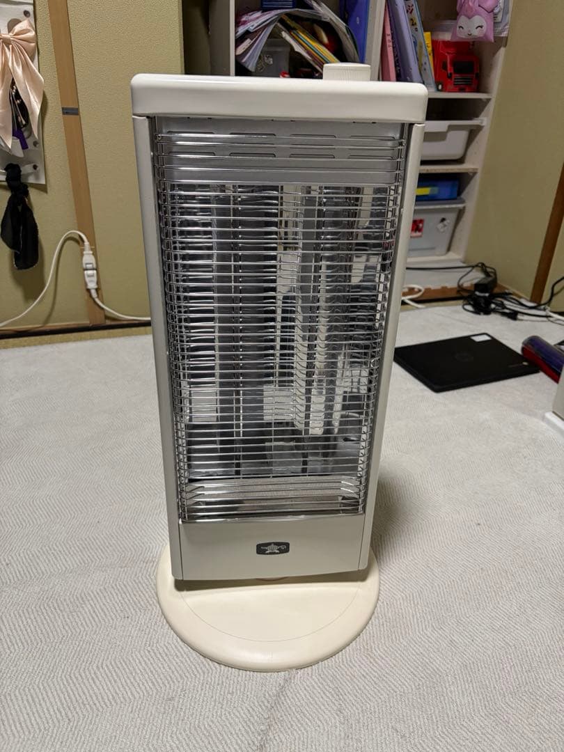 アラジン　2024年製　遠赤グラファイトヒーター