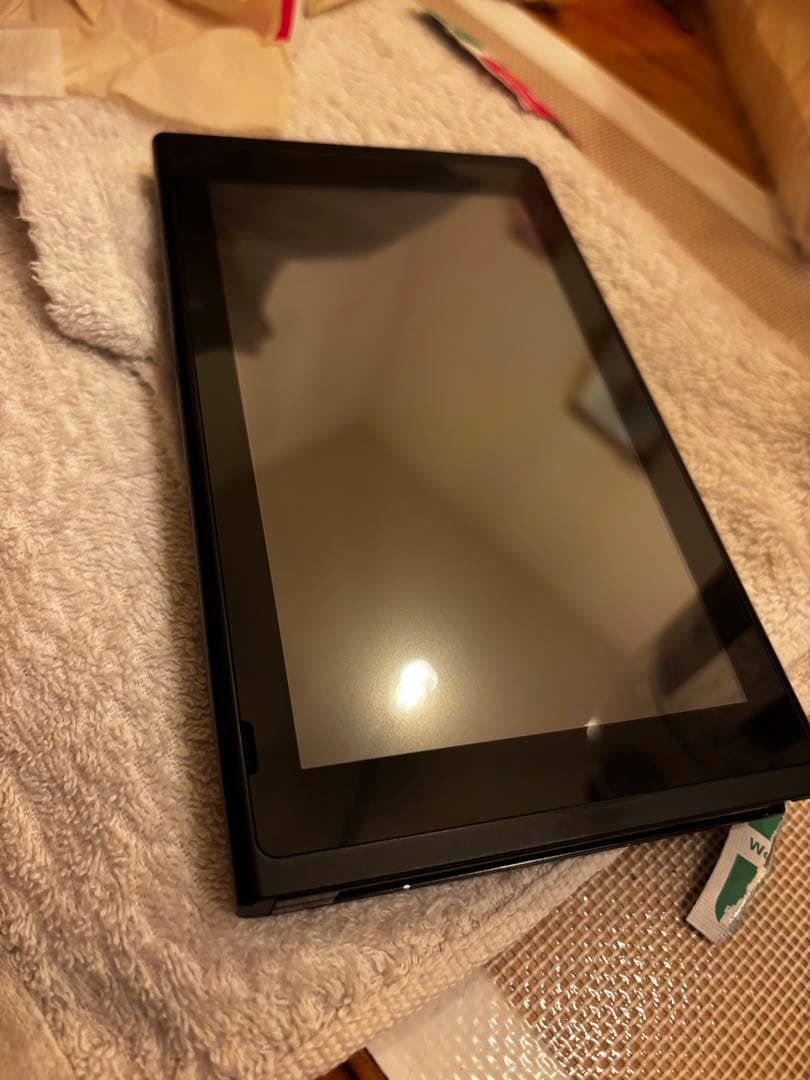 美品 Nintendo Switch 本体 一式 箱あり モンハンライズ付き