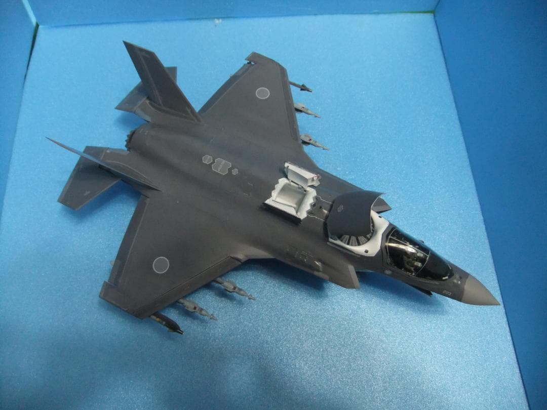 タミヤ　1/48　F35B　新田原所属機