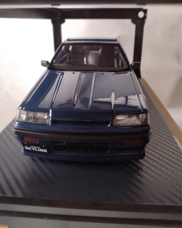 1/ 18　スカイライン GTS-R (R31) Blue Black