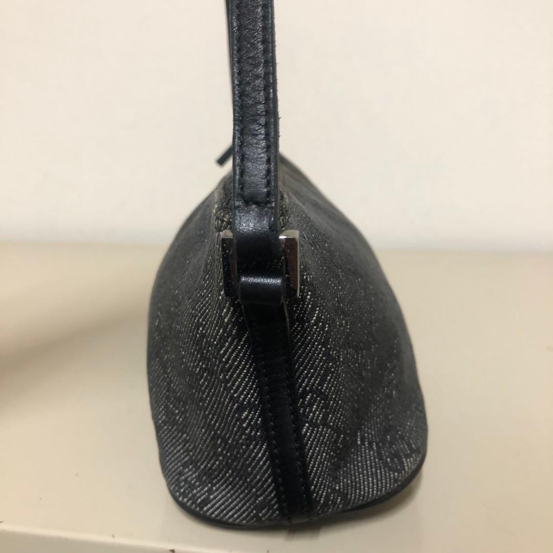 グッチ アクセサリーポーチ GGキャンバス ブラック