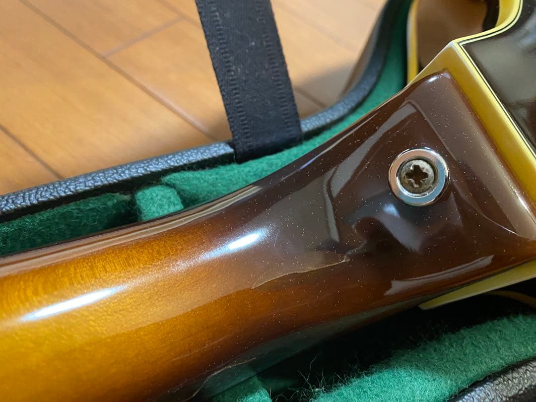 ヘフナー ドイツ製、レフティ、左利き用のバイオリンベース、完動品、ネオビンテージ