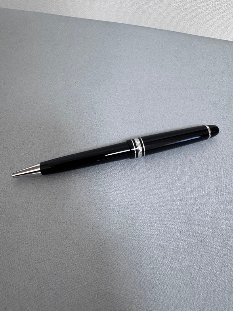 モンブラン　マイスターシュテュックン ミッドサイズ ボールペン　新品未使用