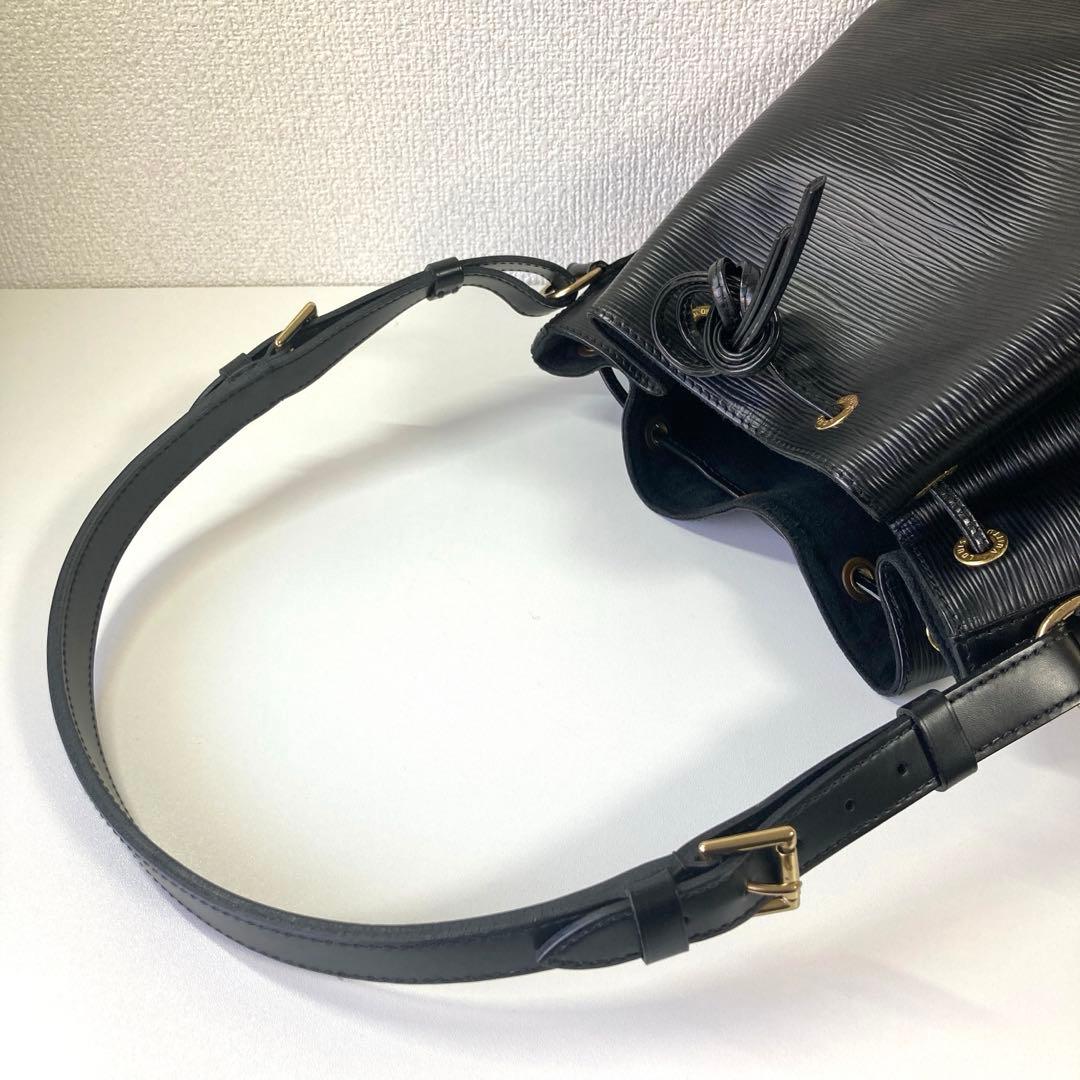 LOUIS VUITTON エピレザー プチノエ ノワール 黒 バケットバッグ