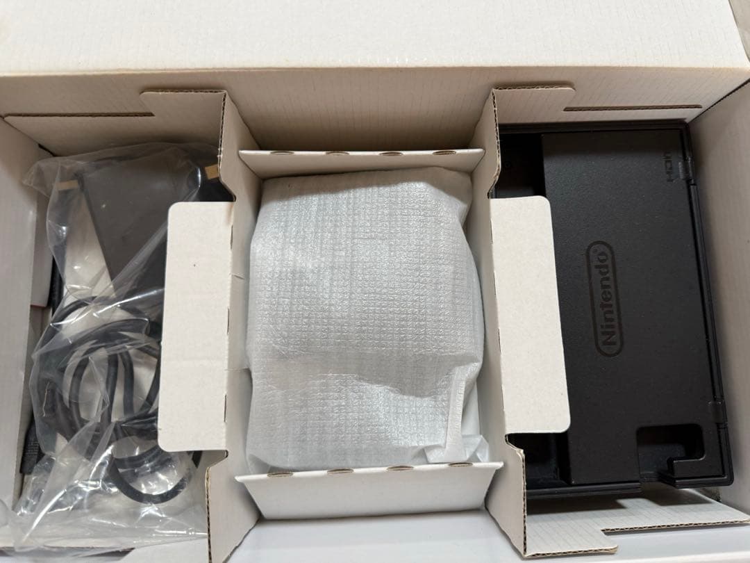 Nintendo Switch 本体 赤/青 箱あり SDカード256GB付き