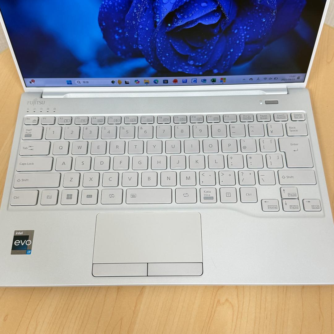 Office付 富士通 FMV LIFEBOOK UH90/H1 メモリ16G