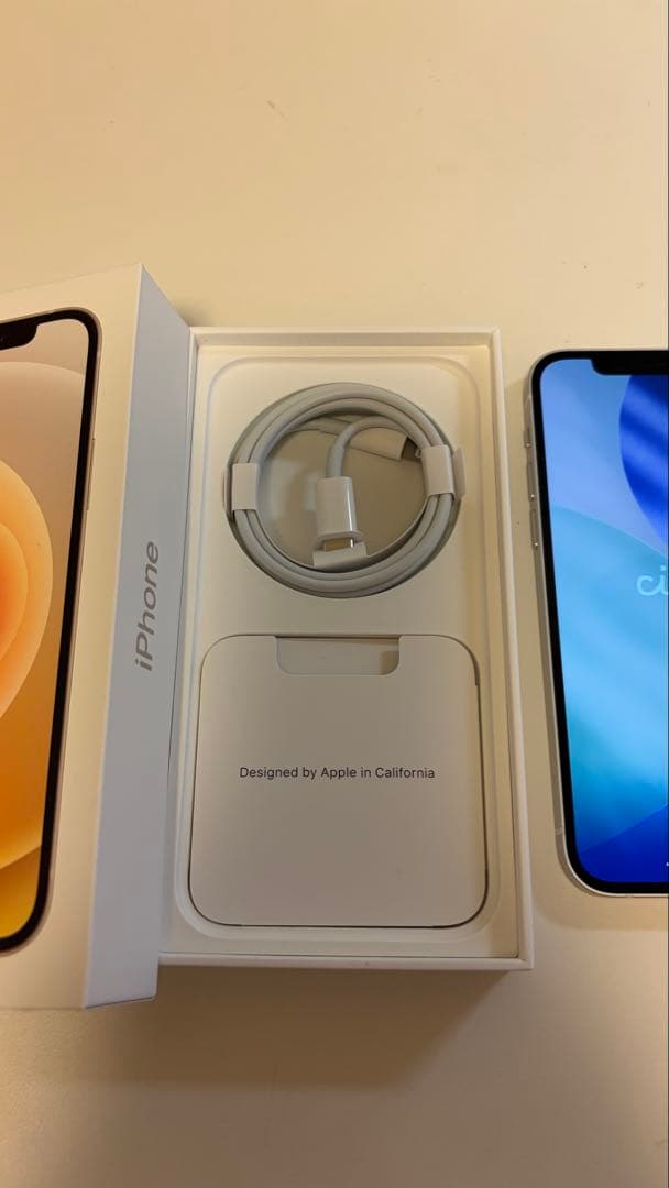 iPhone12 アップル　128GB ホワイト　SIMフリー　箱付き