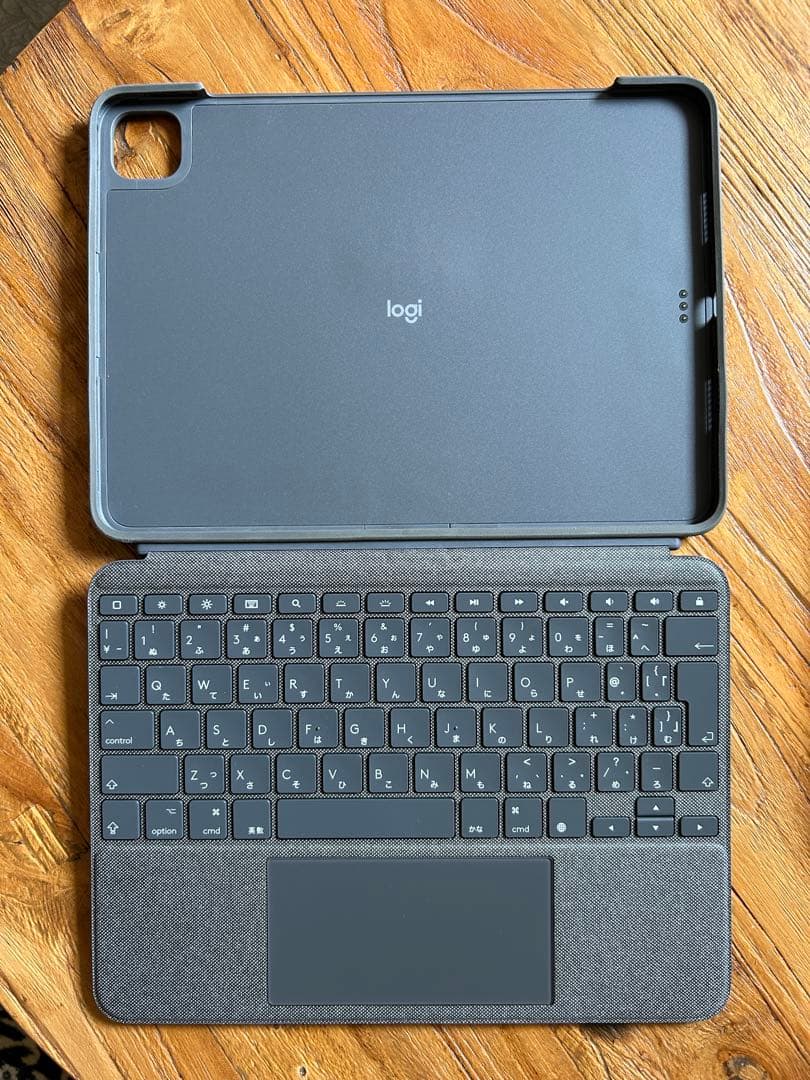 11インチiPad ProロジクールCombo Touch Keyboard