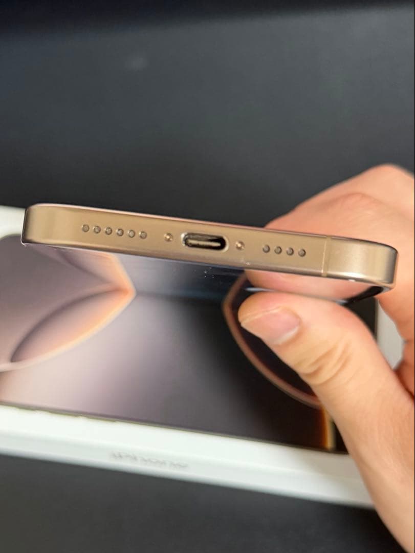 携帯電話本体 iPhone 16pro max 256GB