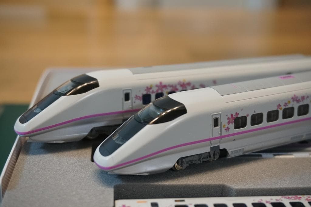 KATO E3系　秋田新幹線　30周年記念　桜ラッピング仕様　6両編成セット