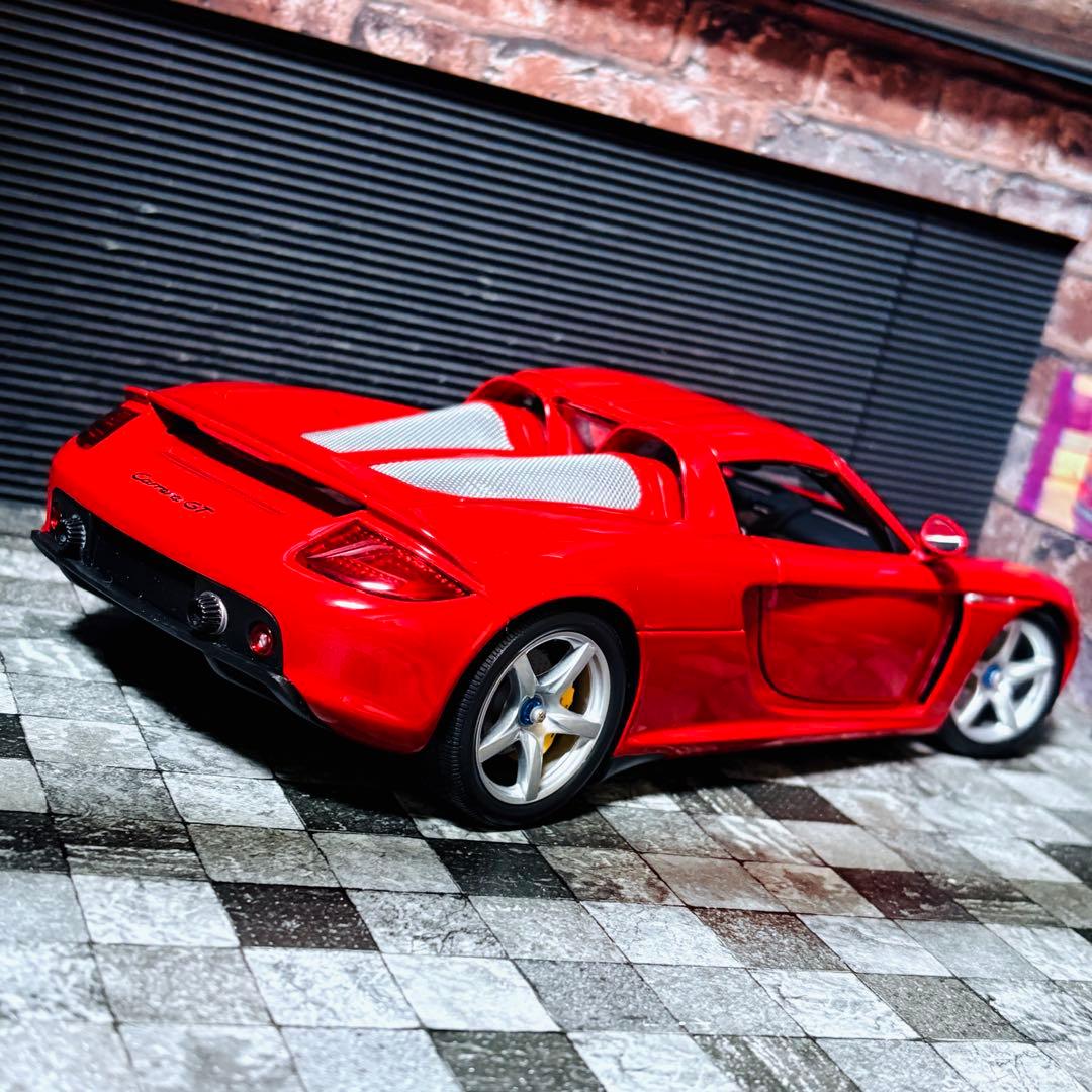 1/18 PMA ポルシェ カレラ GT 2004 カーマインレッド