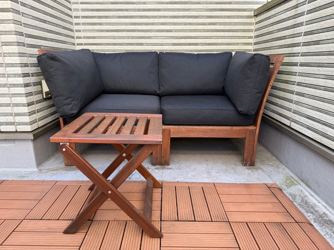 IKEA 屋外用イージーチェアほか、クッションのセット