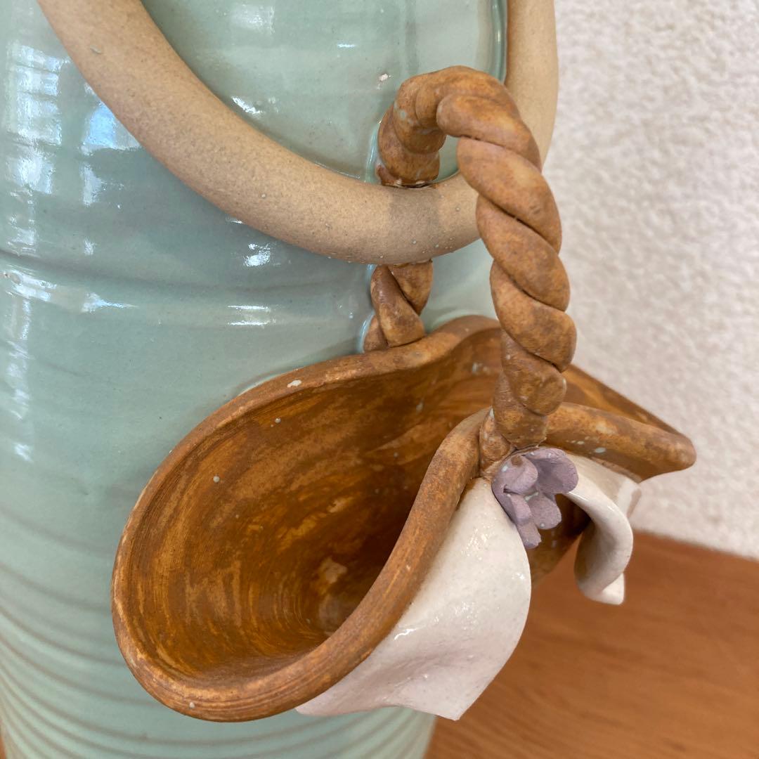 陶人形①　白い帽子　花カゴ　手作り　陶器　作家