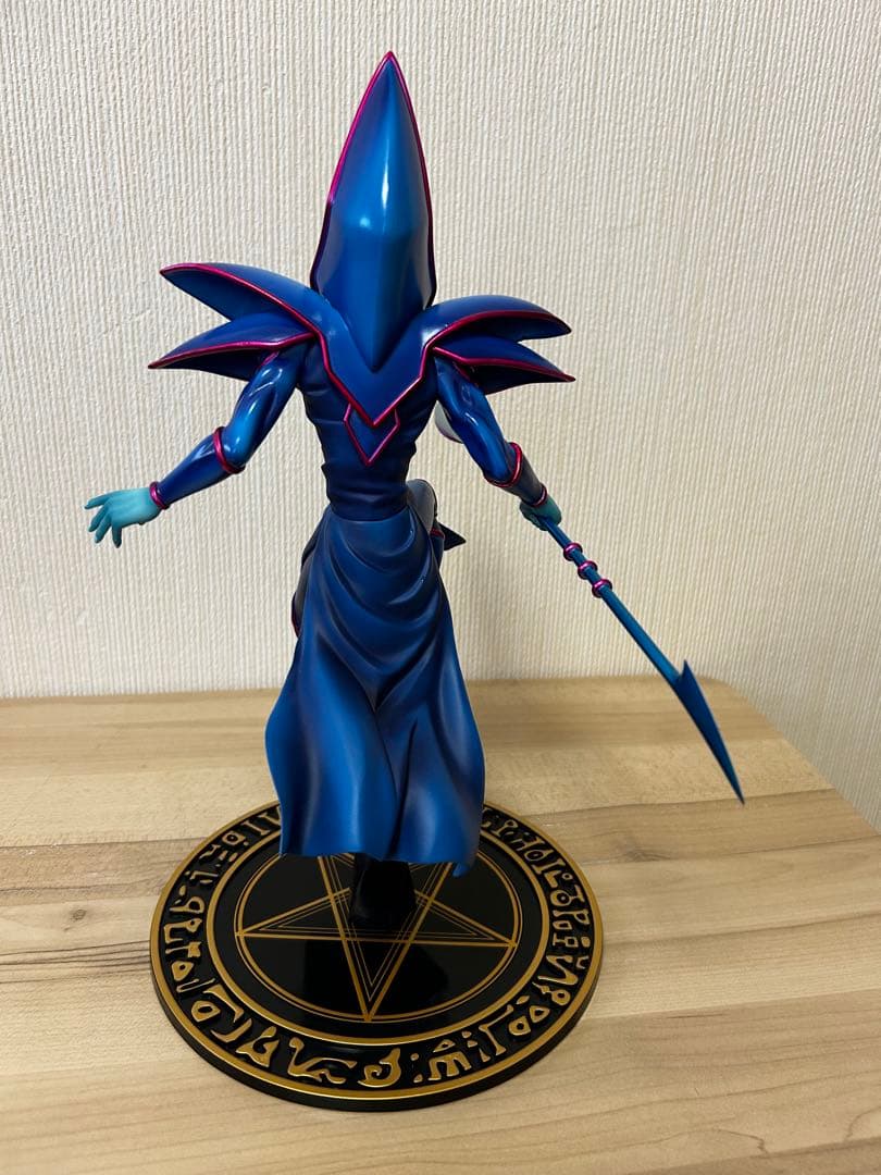 遊戯王　ブラック・マジシャン1\7スケールフィギュア　壽屋
