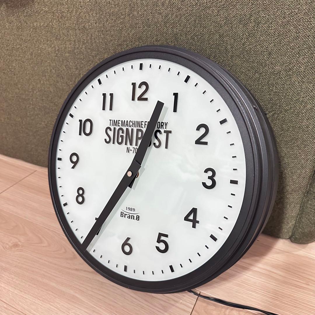 美品【廃盤商品】インターフォルム　壁掛け時計　ブラック黒　ライト　照明付き