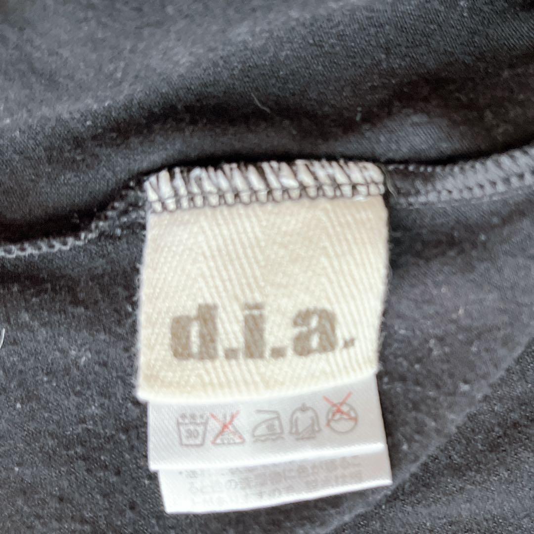 美品 d.i.a フード付き タンクトップ ブラック ゴールドプリント 黒