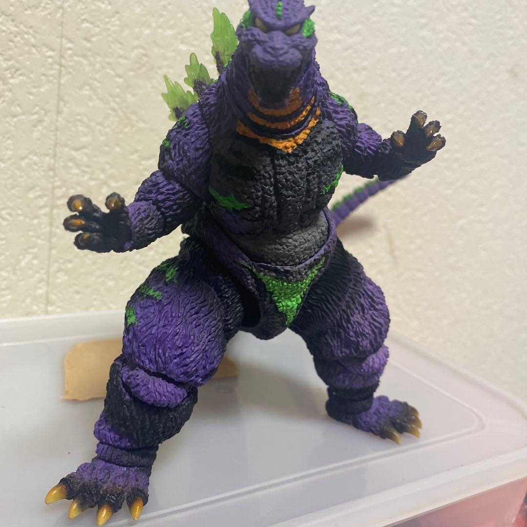 S.H.MonsterArts ゴジラ feat.EVA-01