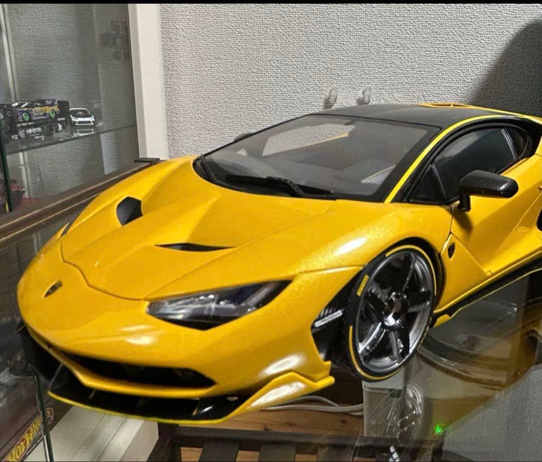 オートアート1/18 ランボルギーニ チェンテナリオ　絶版品