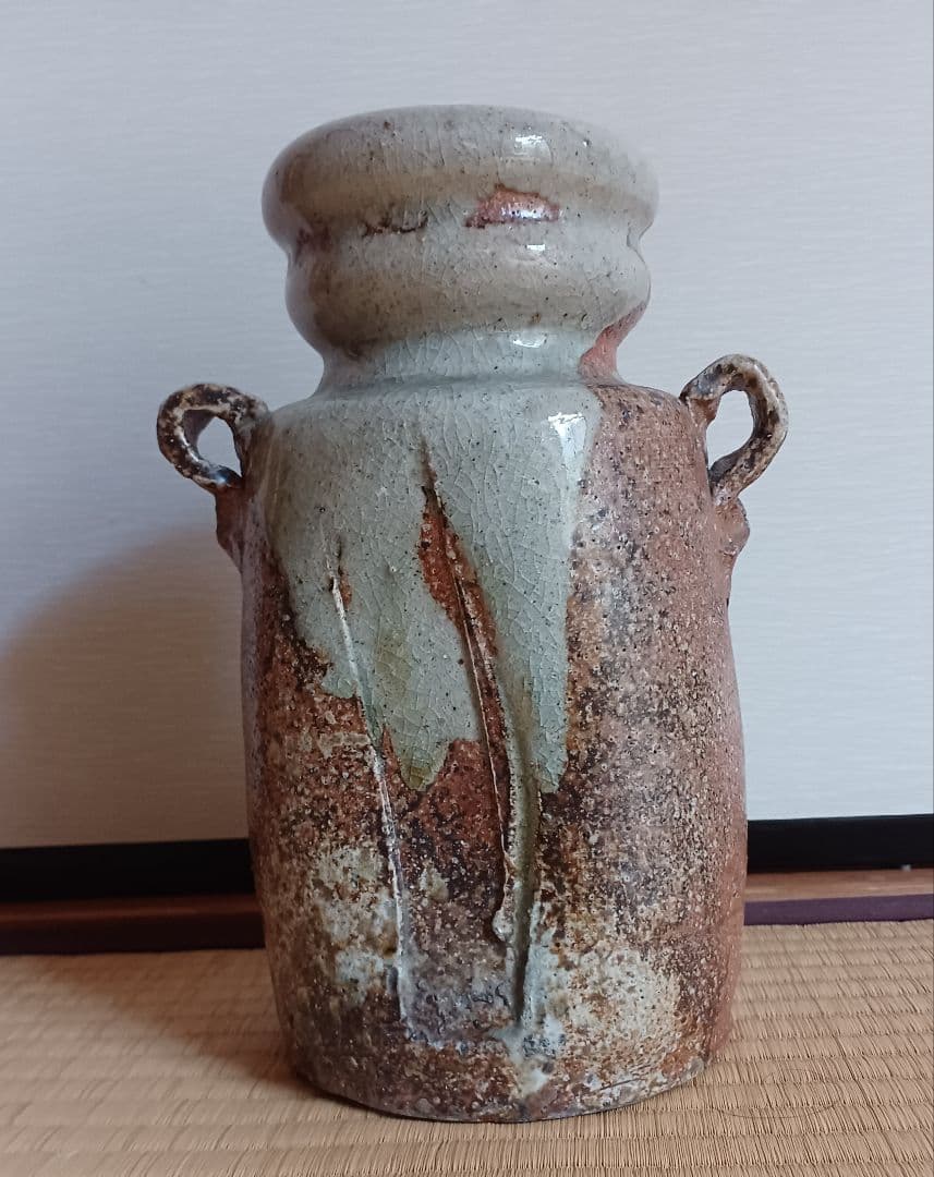 No180　古い信楽焼の双耳花生け