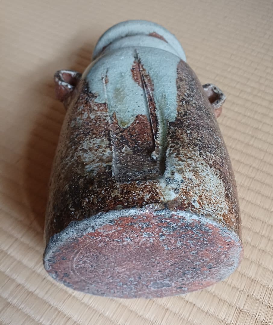 No180　古い信楽焼の双耳花生け
