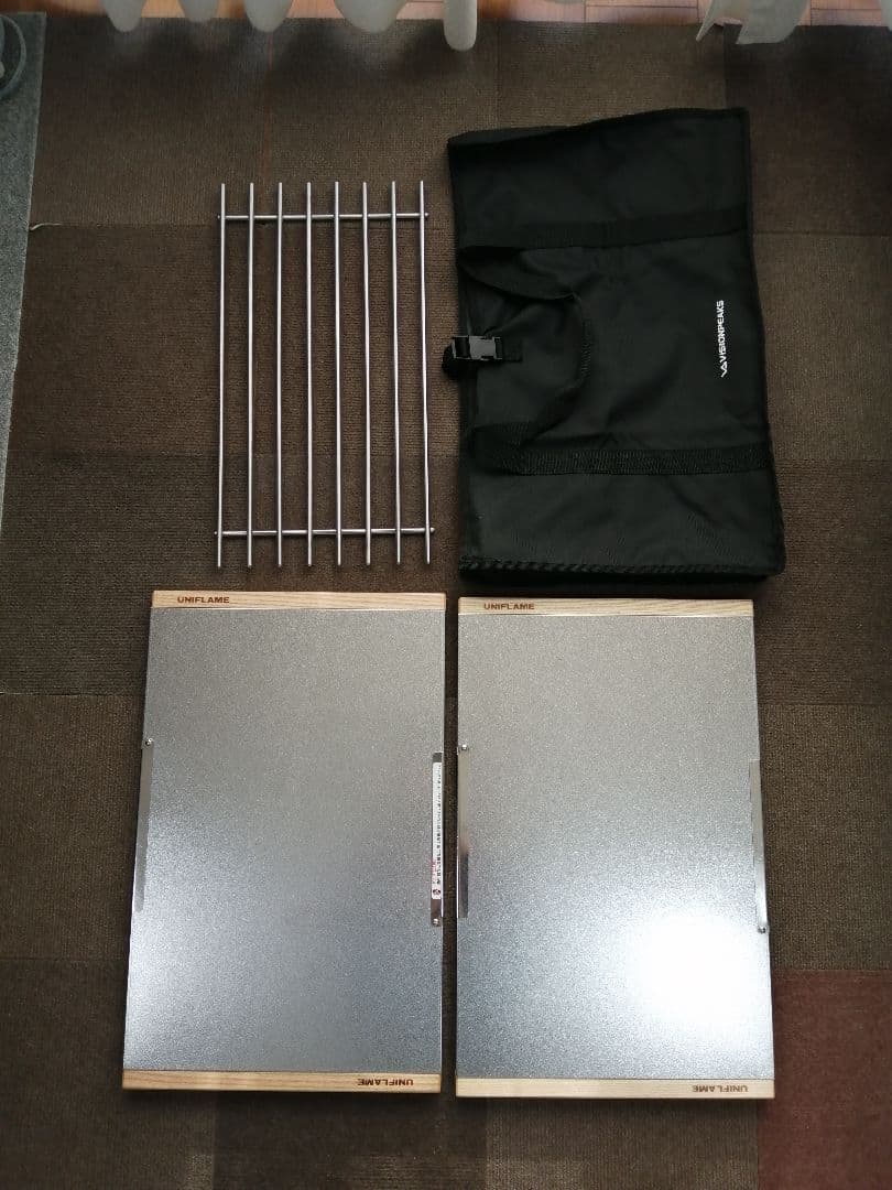 ユニフレーム　焚き火テーブル2個＋オマケ